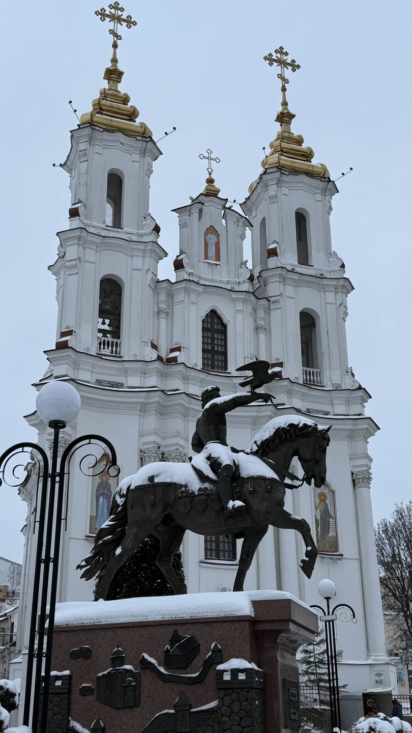 Замечательная экскурсия, очень классный маршрут! Вы увидите не только главные достопримечательности города, но и чуть менее