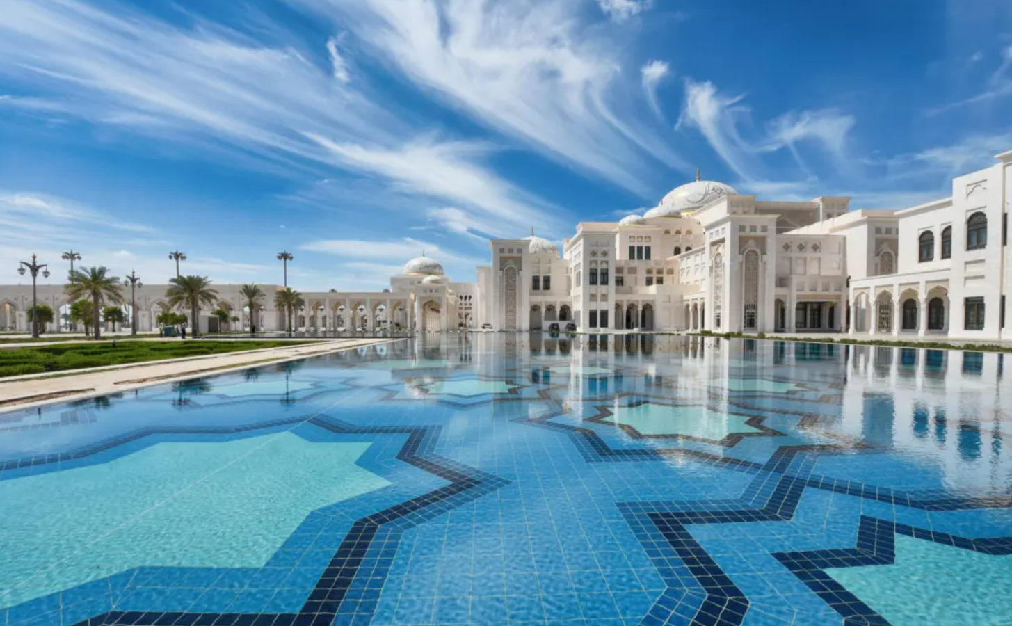 Билет 2 в 1: Yas Waterworld Abu Dhabi + Qasr Al Watan (из Дубая — в Абу-Даби)