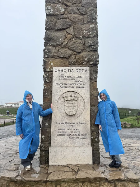 Прекрасное и незабываемое путешествие, несмотря на плохую погоду! Дмитрий организовал безопасный и интересный маршрут в туман