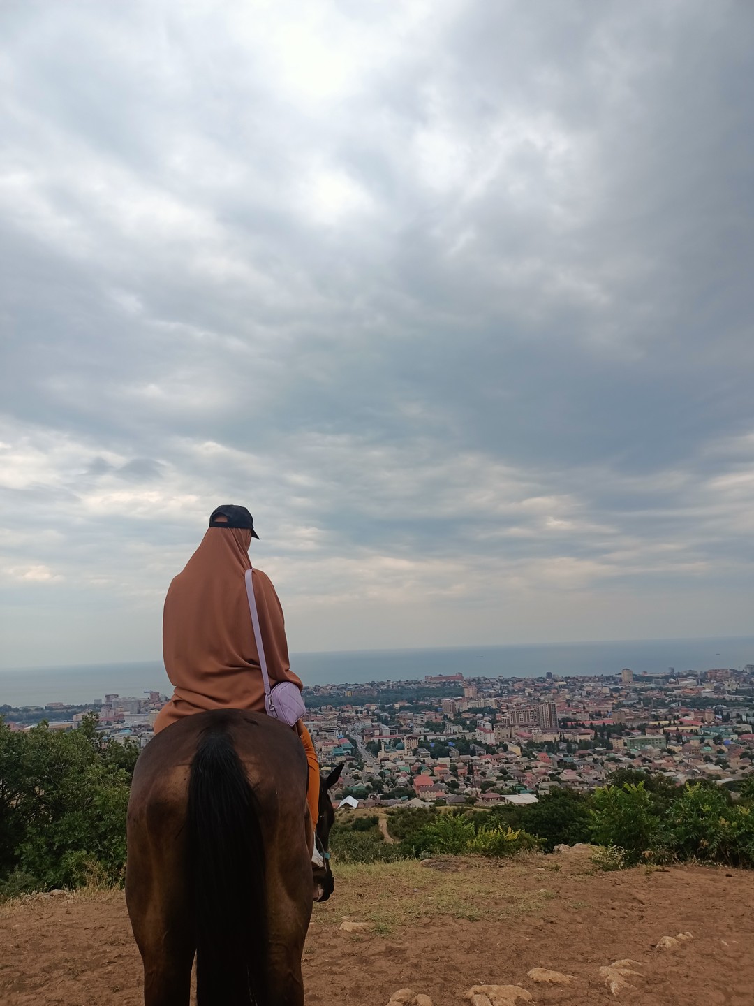 Мы идём с конём: прогулки на лошадях в Агачауле (Филимонова)