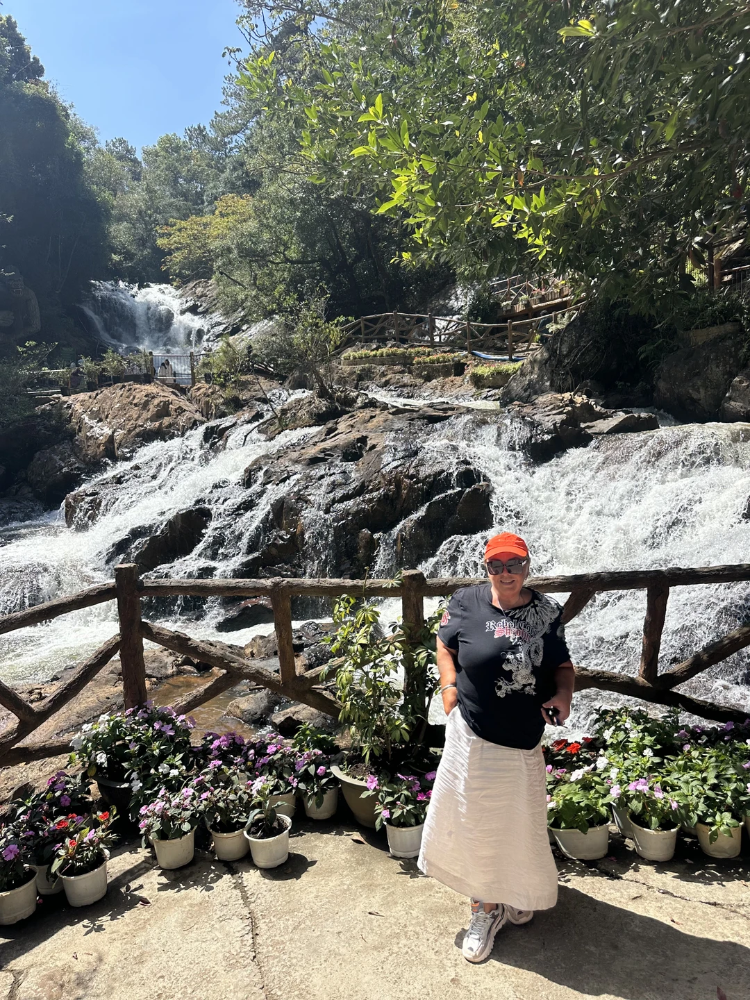 Отличная экскурсия, 8 интересных локаций. все было организовано на высоком уровне. Наш гид Роман приложил максимум