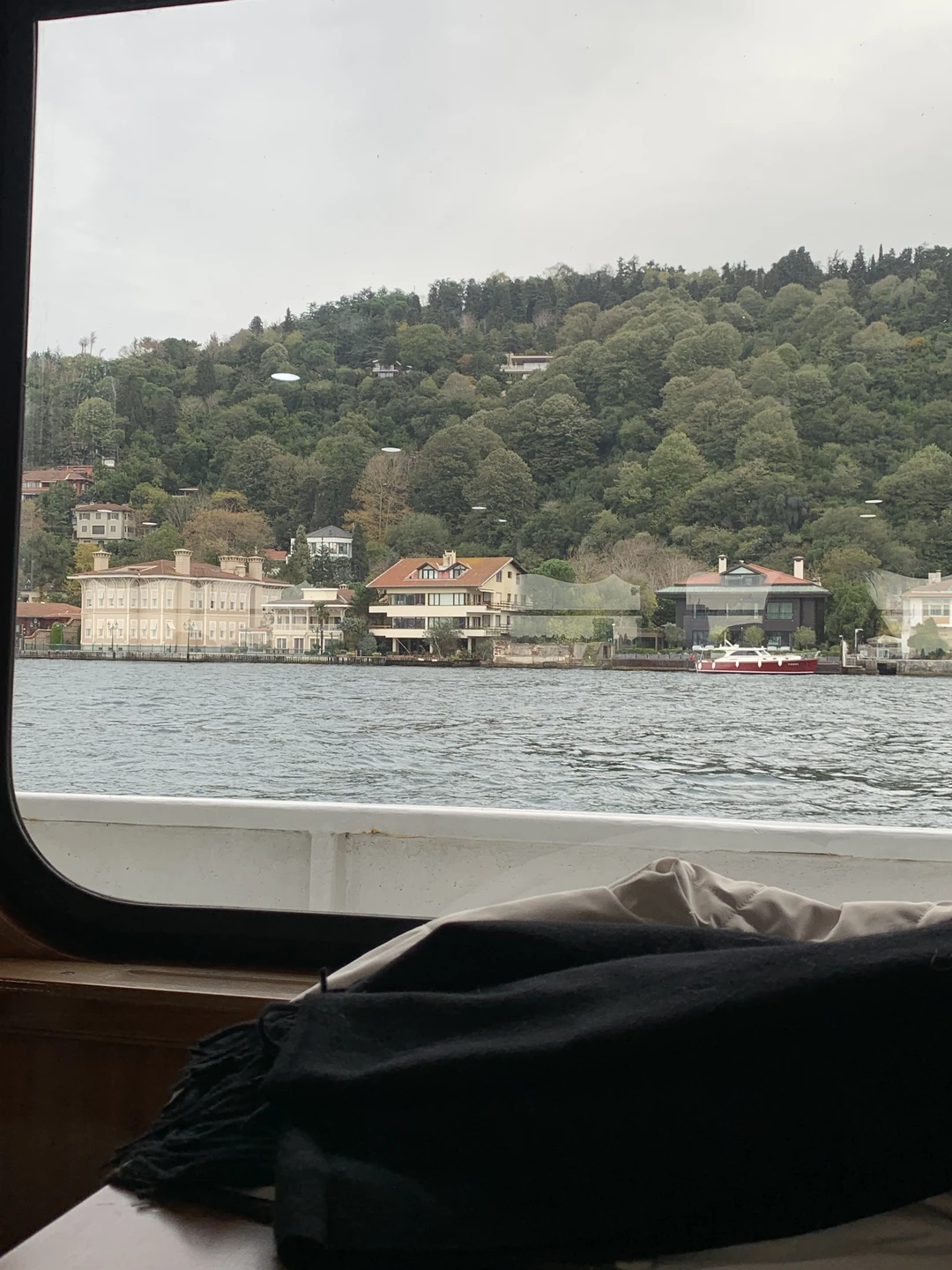 Экскурсия с Гюрканом стала настоящим украшением нашей поездки в Стамбул. Он очень внимательный, доброжелательный и невероятно