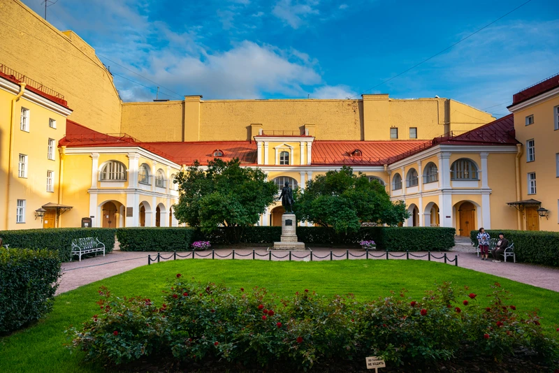 Карты, деньги, два ствола: трагедия Пушкина