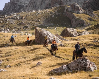 Конный переход к озеру Кёль-Суу и переезд к Иссык-Кулю