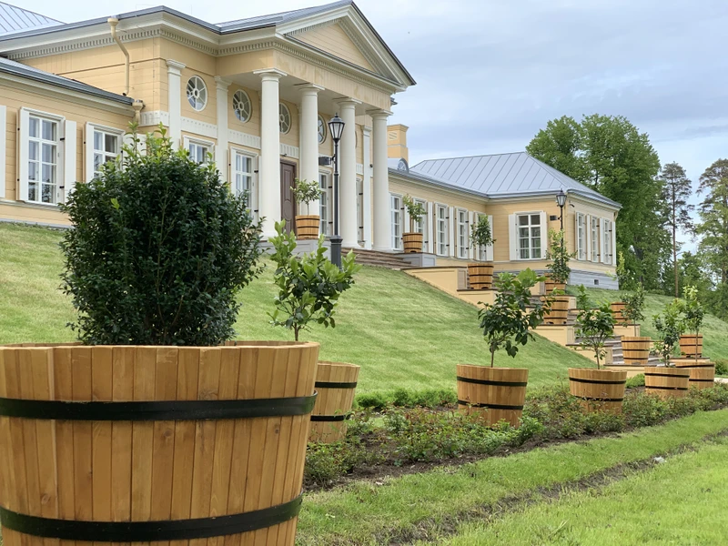 Монрепо сквозь времена и судьбы