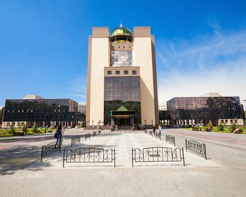 Академгородок - центр науки и образования