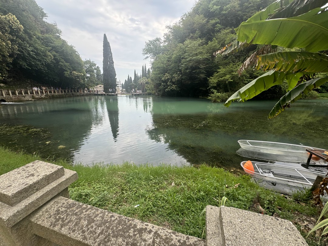 Прекрасная, волшебная Абхазия! Чудесное путешествие совместное с гидом Юрием! Очень профессионально, душевно рассказывал о каждом уголке