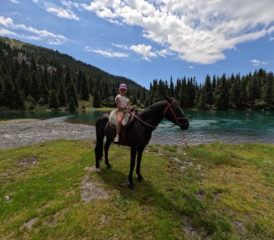 Ездили семьей с двумя детьми. Действительно много эмоций! Индивидуальность экскурсии позволила выбрать время старта, возможность посетить