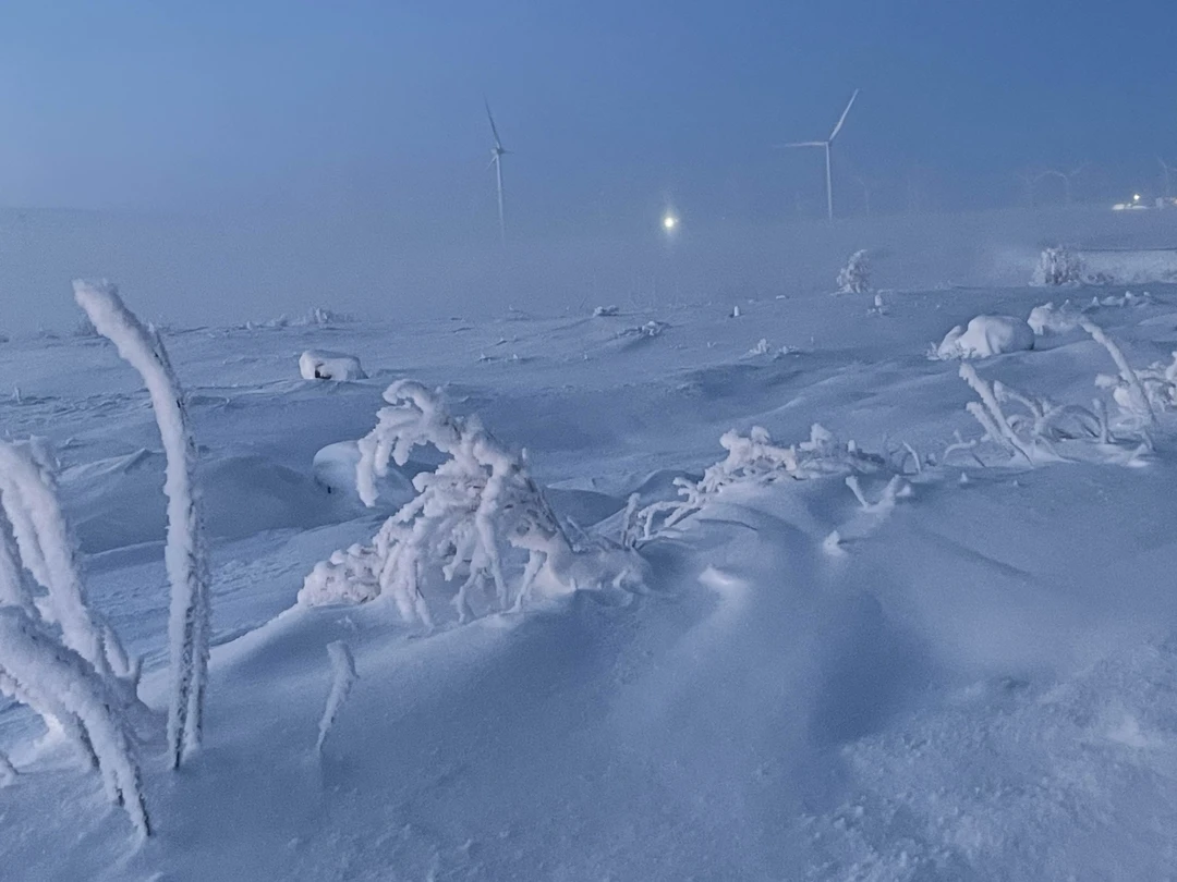 Отличная экскурсия! Гид Артем - классный, много интересной информации и конечно же потрясающие виды, удивительные места!