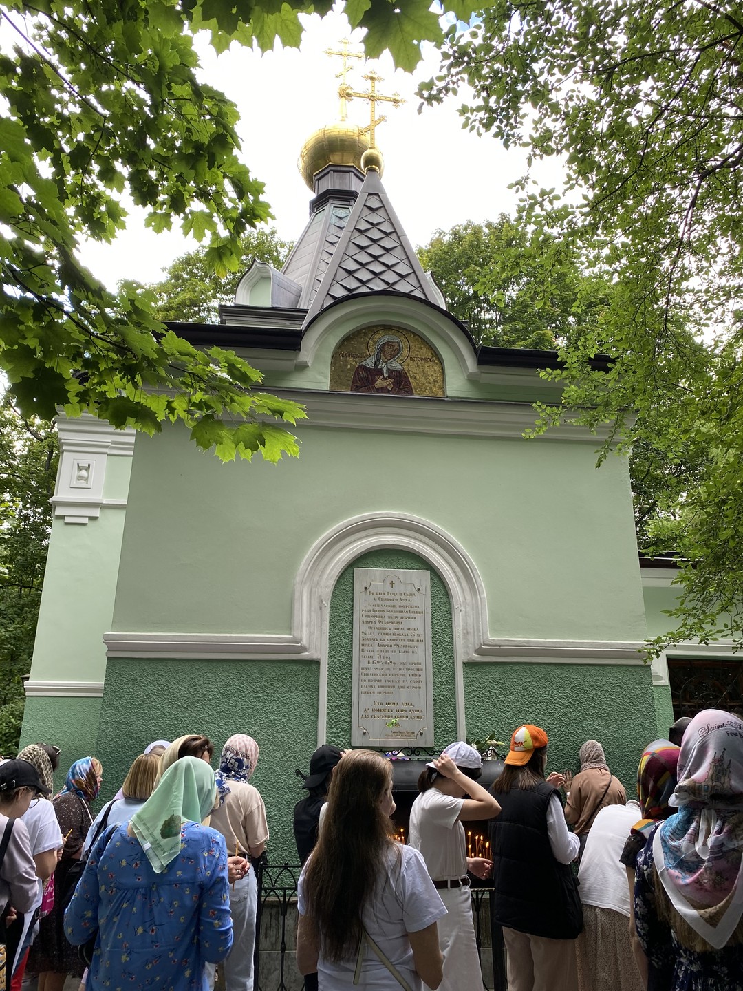 Экскурсия очень понравилась, интересно рассказывала все экскурсовод (имя не знаю). и места красивые показали, я довольна