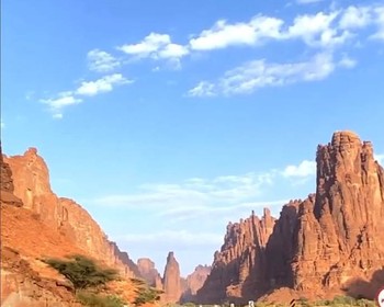 Вулканические поля Харрат и древний Табук