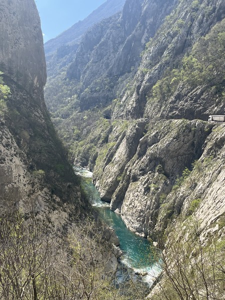 Это была моя первая поездка в Черногорию. Знакомство с этой потрясающей страной стало для меня незабываемым