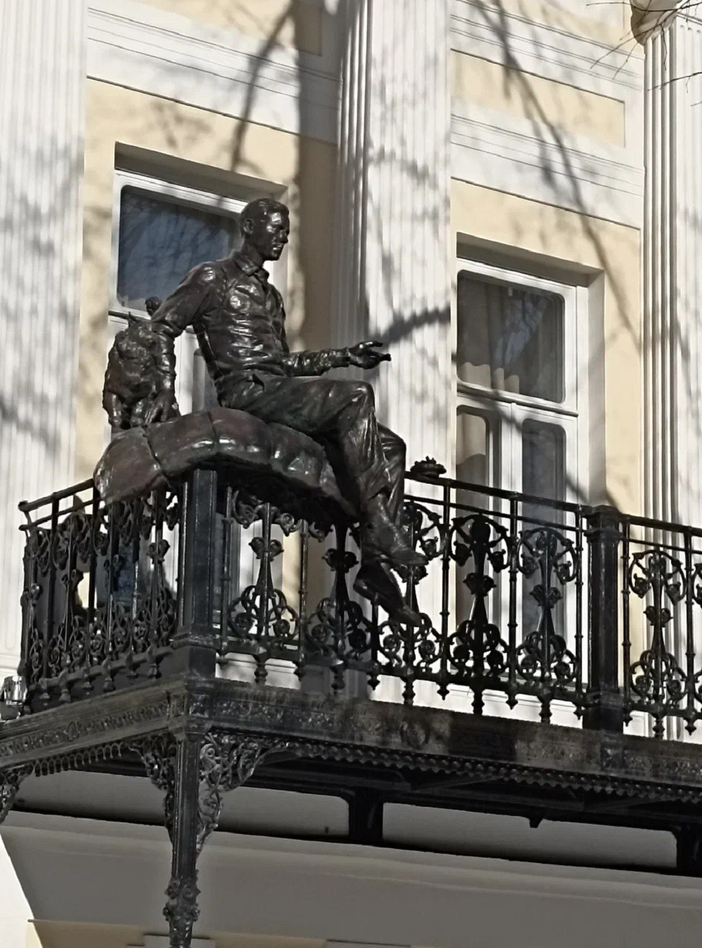 За каждым успешным мужчиной стоит великая женщина (12/18)