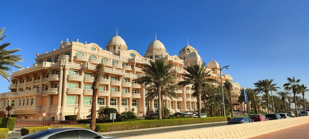 Всем привет! Благодарю Мухаммада за проведение экскурсии в Дубай! Он очень корректный,воспитанный и эрудированный гид, рассказал