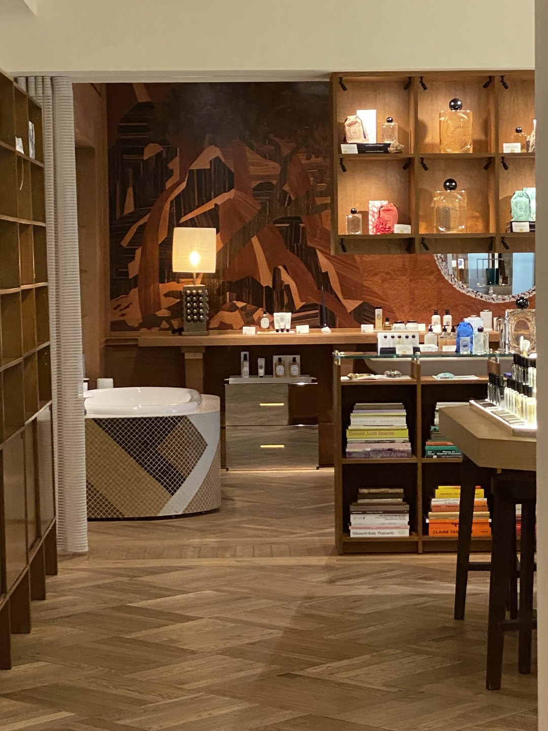 Если вы хотите увидеть красивый, но скрытый от туристических глаз Париж, если вы хотите не просто