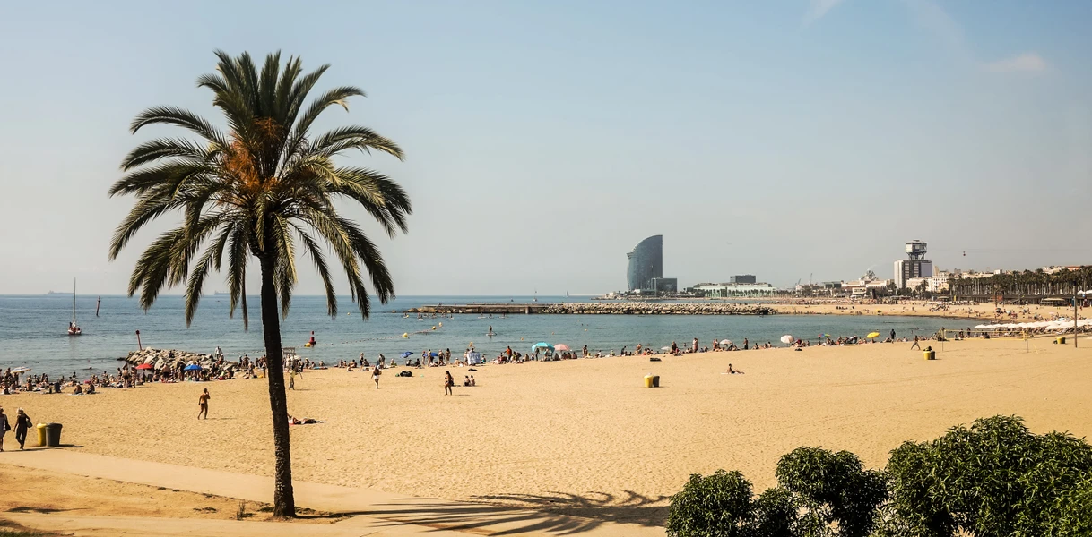 Лучшие пляжи Барселоны
