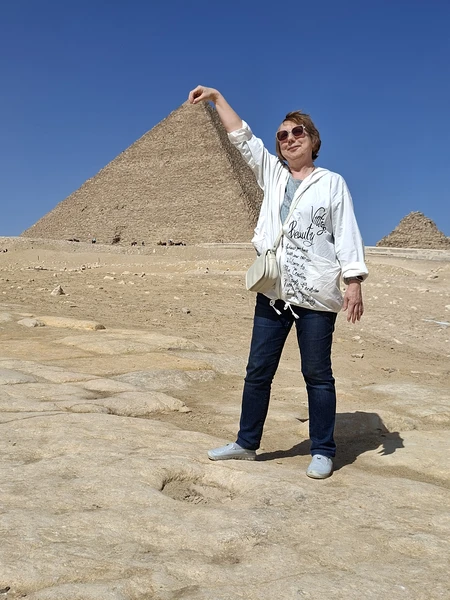 Большое спастбо эескурсоводу Ахмету. Отлично составлен маршрут. Всё подробно, интересно рассказал, на хорошем русском. на все