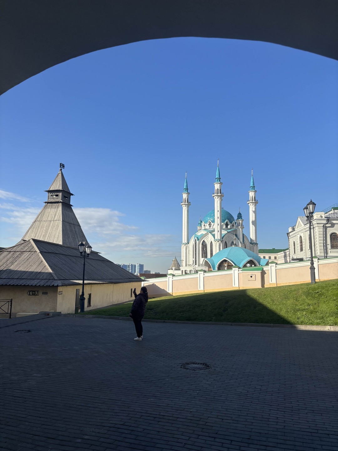Посмотрели весь город. Не занудно, достаточно много информации, интересно… на все вопросы получили ответы. . планы