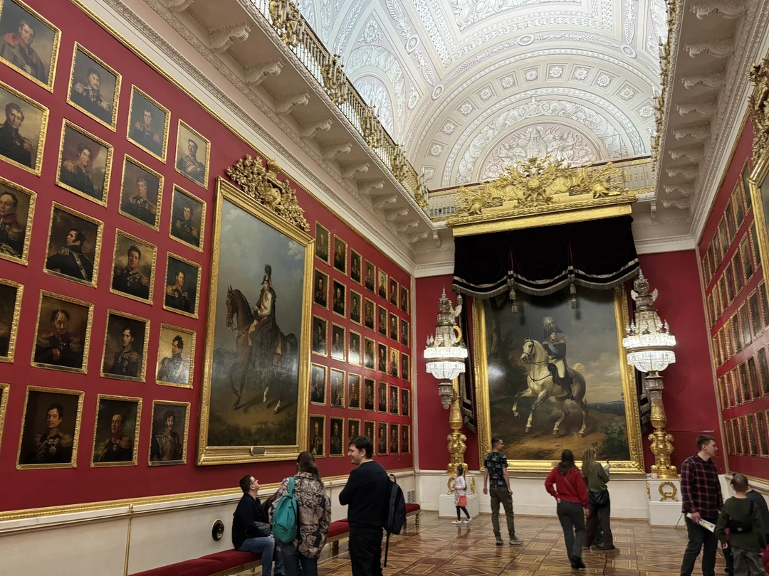 Эрмитаж: самое важное за 2 часа в мини-группе (билеты без очереди включены) (Евгения)