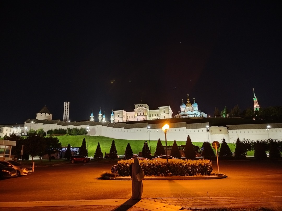 Ночная Казань и катание на колесе обозрения «Вокруг света» (Денис)