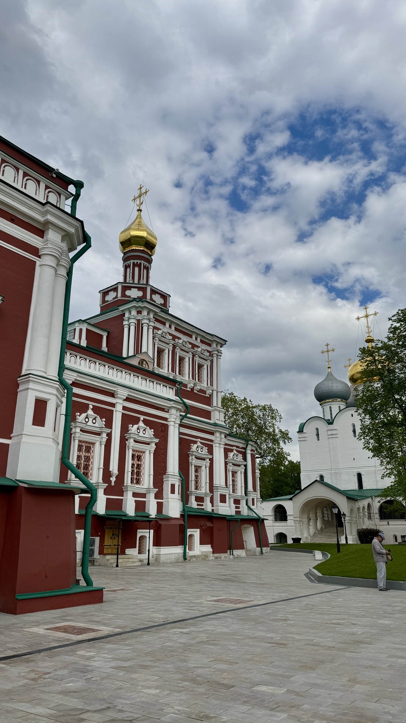 Светская экскурсия в прошлое и настоящее Новодевичьего монастыря (Алла)