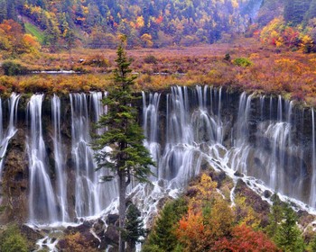 Исследуем долину Цзючжайгоу