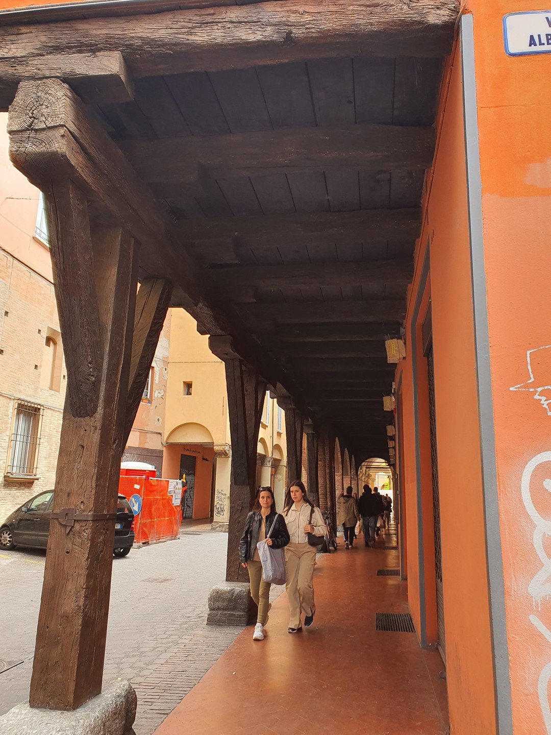 Живая старина многоликой Болоньи (Марк)