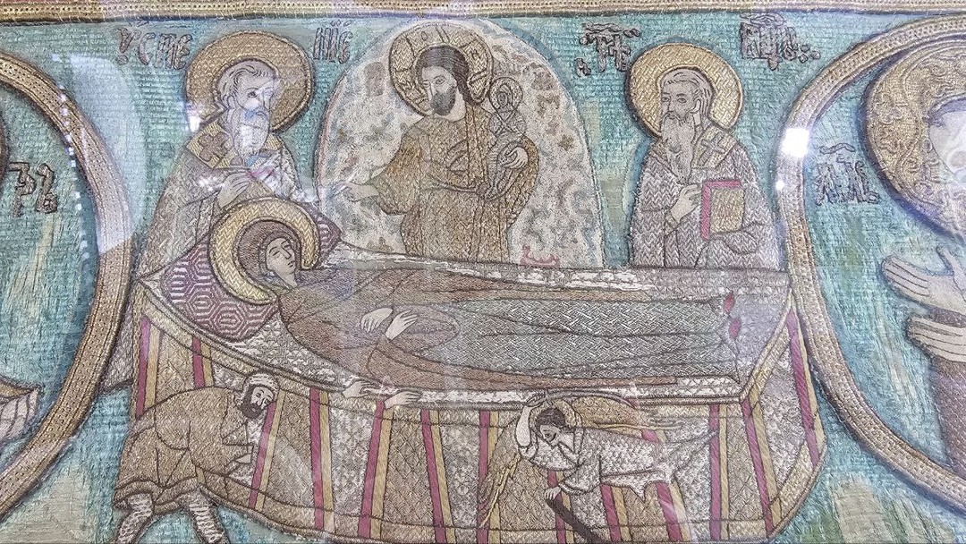 Спасибо Юле за экскурсию. Хотелось больше узнать о соборе, и мы узнали. Это было потрясающий рассказ.