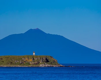 Кунашир и прибытие на Шикотан, закат у Малокурильского маяка