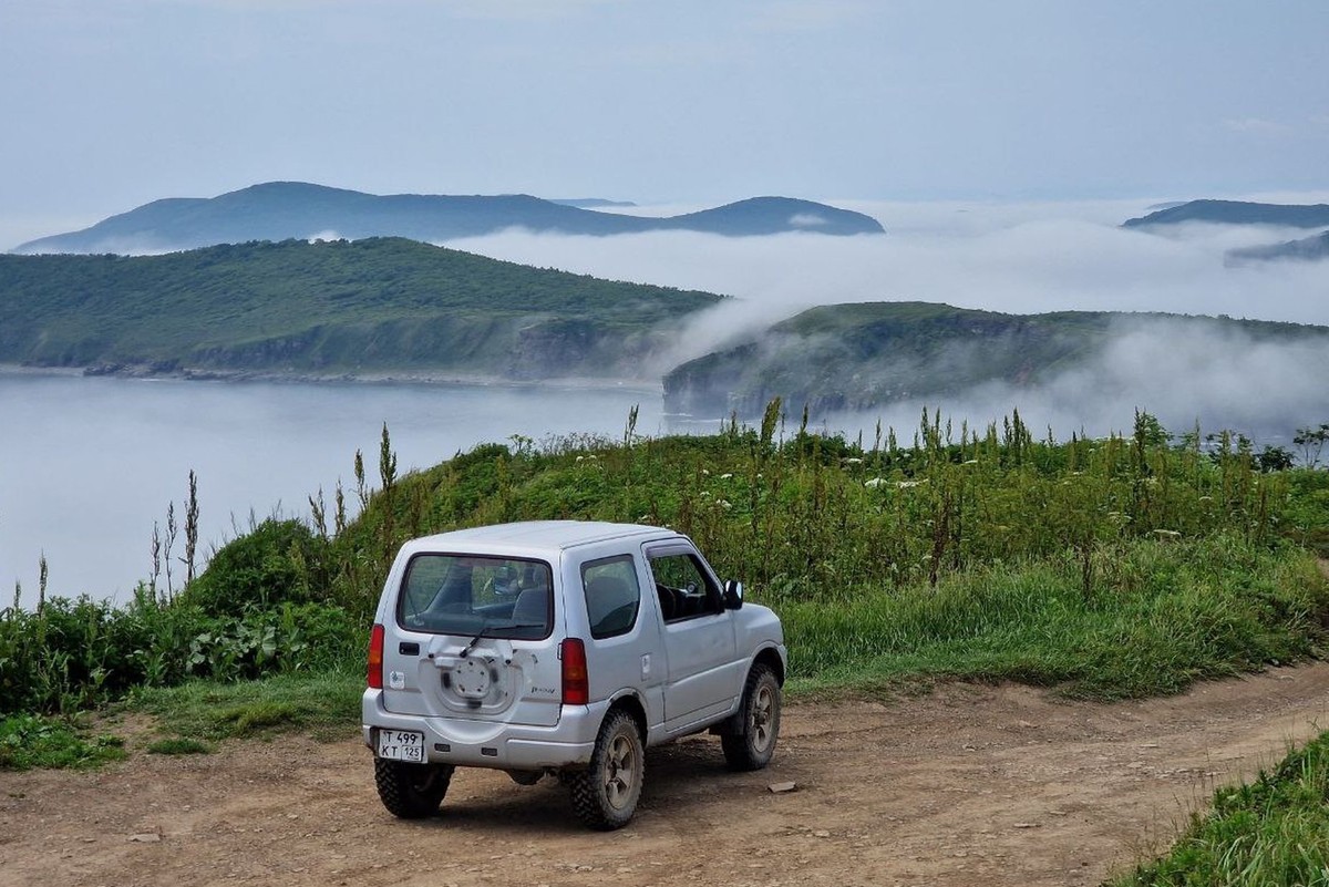 Трансфер на внедорожнике: Стеклянный пляж, Русский мост и мыс Тобизина (2/6)