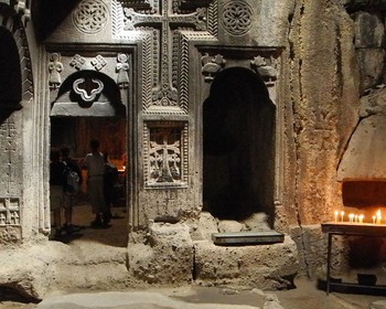 Храм Гарни, монастырь Гегард, кулинарный мастер-класс, вечерняя прогулка по Еревану