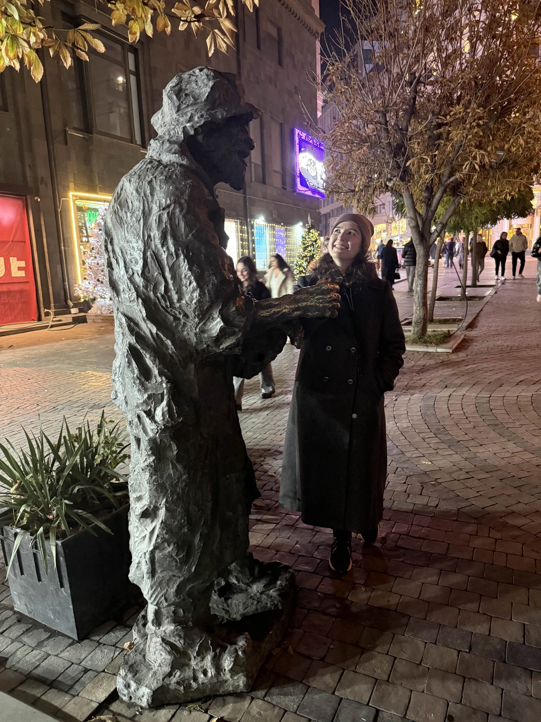 Отличная экскурсия! Эдмон отличный рассказчик, очень умный, отвечал на все вопросы нашей группы