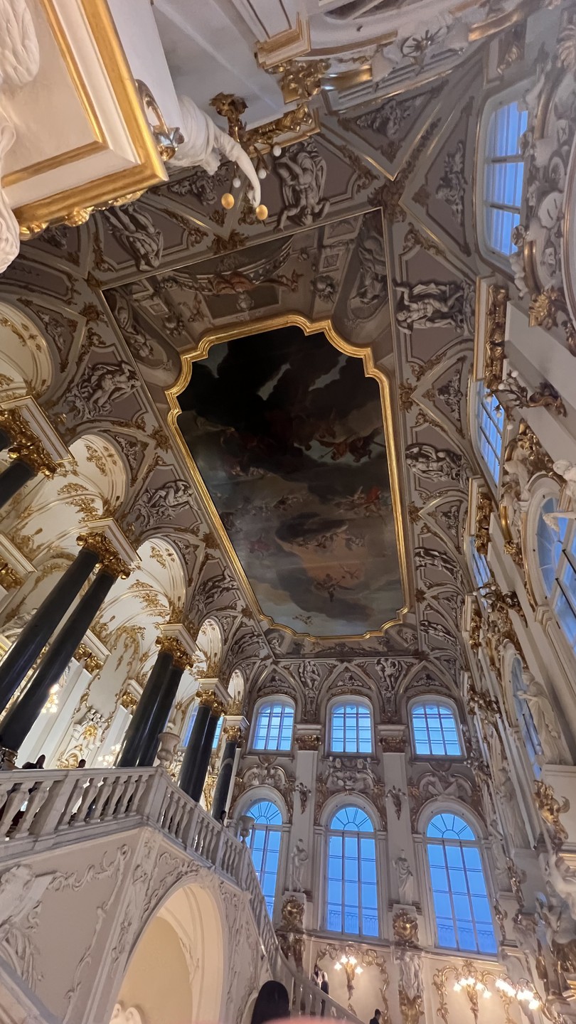 Экскурсия по Эрмитажу в мини-группе (билеты включены) (Вероника)