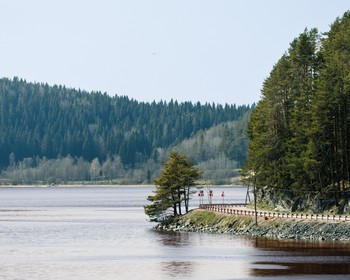Крепость Корела, Долина водопадов, милые олени и хаски