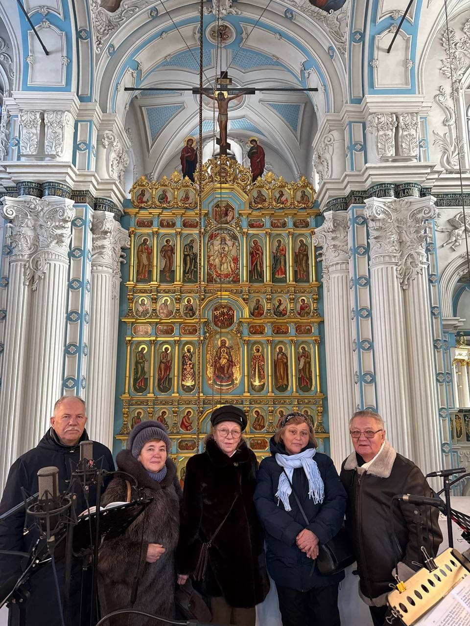 Повезло нам со всм,начиная с погоды и заканчивая маршрутом. У нас был чудесный гид Владимир! Всю