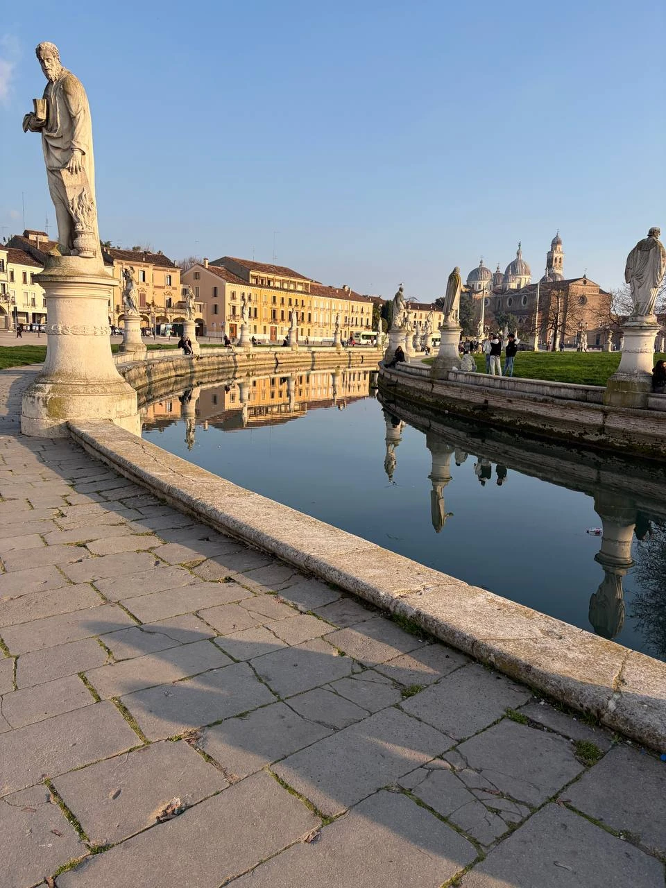 Нам очень понравилась экскурсия Ольги. Мы были первый раз в этом городе и нам хотелось увидеть