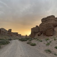 Фото отзыва 2: экскурсия "Всё включено: магия Чёрного и Чарынского каньонов, экзотика озёр Кольсай и Каинды"