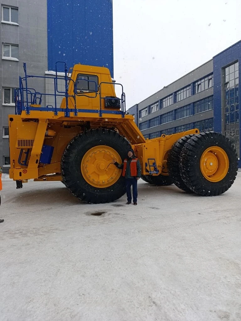 Всё прошло просто отлично. Пока ехали к месту и обратно экскурсовод всё рассказал в подробностях про