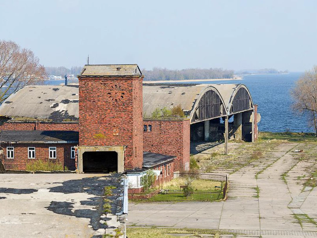 аэродром Нойтиф