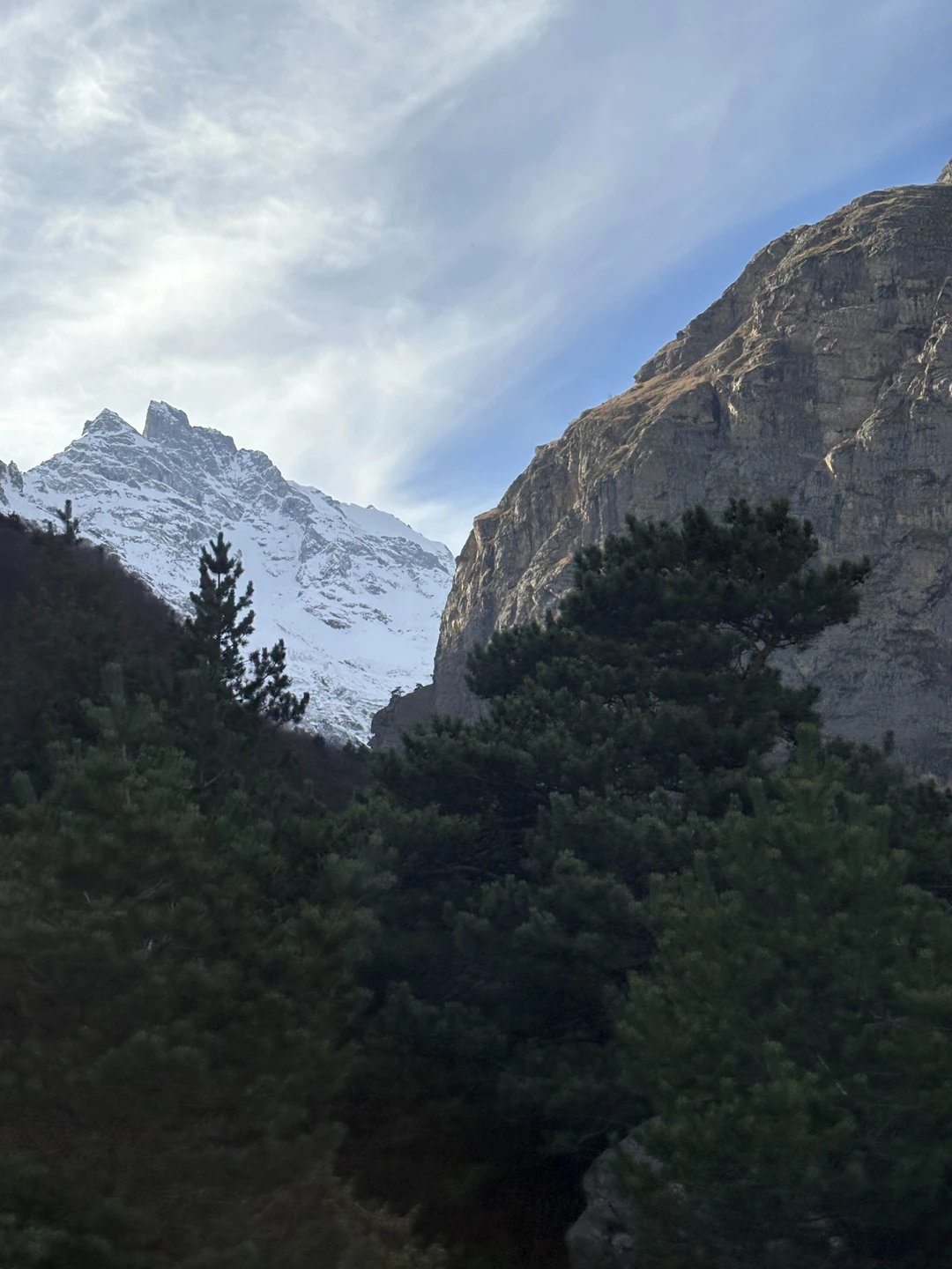 ⛰️Одна из лучших поездок, в которой нам довелось поучаствовать! Ислам — настоящий профессионал, влюбленный в своё