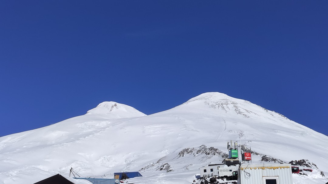 Здравствуйте. Ездили до Эльбруса из Пятигорска 31 октября. Отзыв пишу с задержкой уже из Казани. Хочу