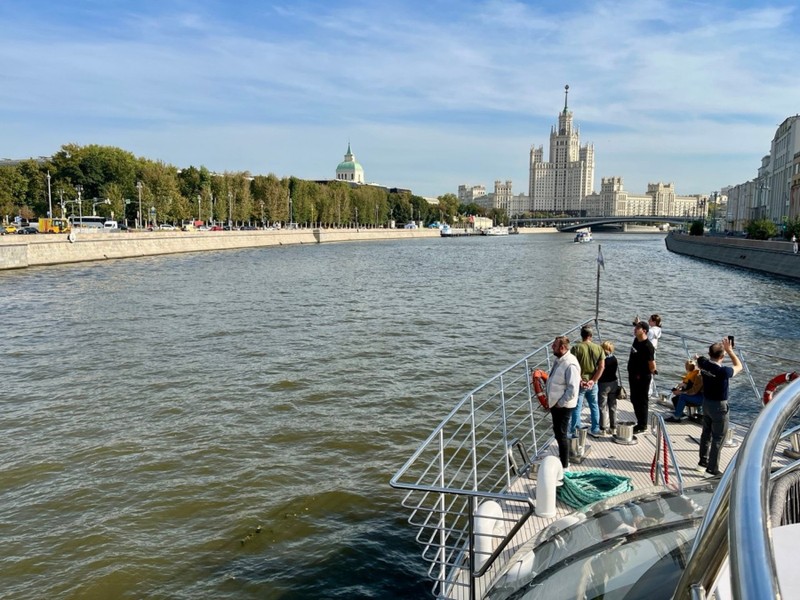 По самой главной улице Москвы: круглогодичная экскурсия на яхте флотилии «Рэдиссон»