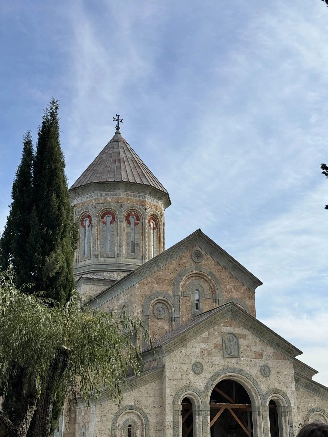 Из Тбилиси - в Кахетию на весь день: вино, храмы и Сигнахи (Алена)