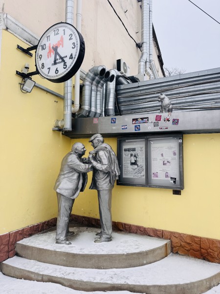 Лера - прекрасный рассказчик и очень приятный собеседник ❤️ С удовольствием погуляли по улочкам и переулкам