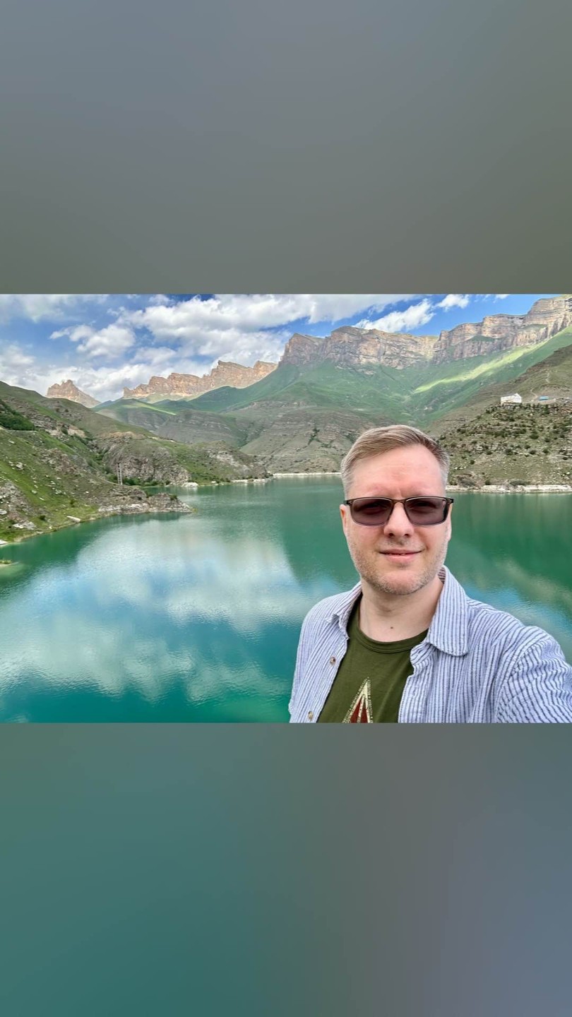 Гид, Виталий, молодец. Интересно и много рассказывал по пути следования туда и назад