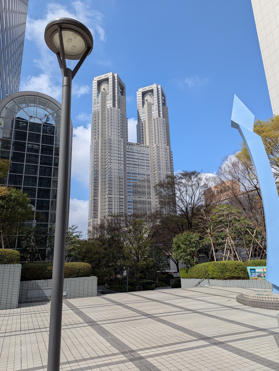 Доброго дня и хорошего настроения всем тем, кто сейчас читает мой отзыв