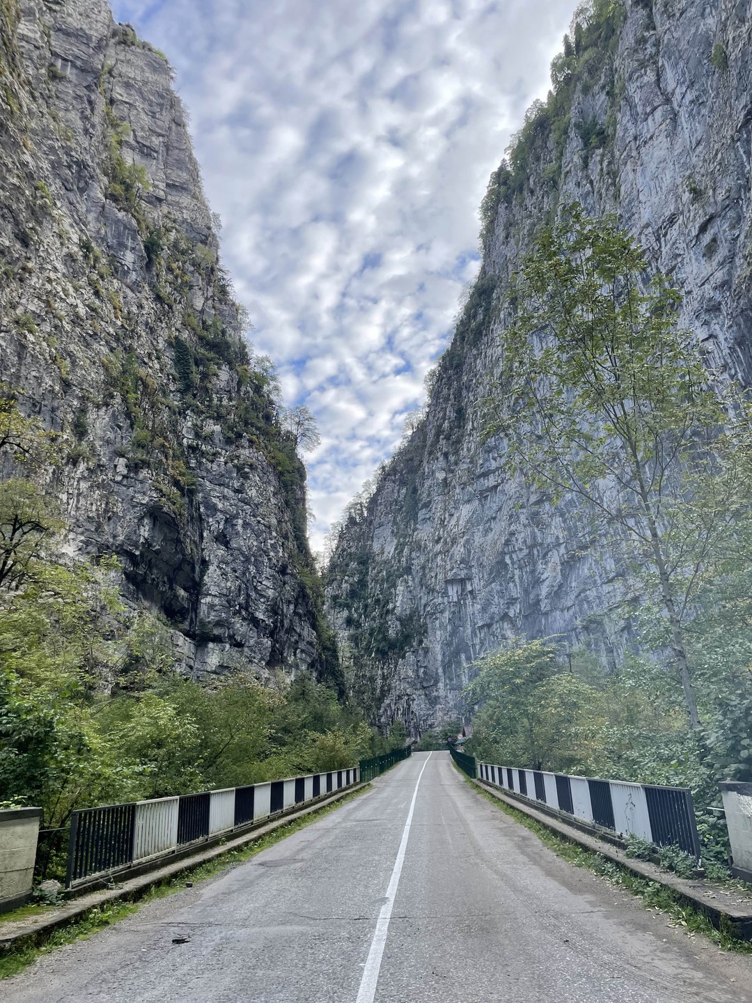 Тур на озеро Рица - к символу Абхазии (Гиляна)