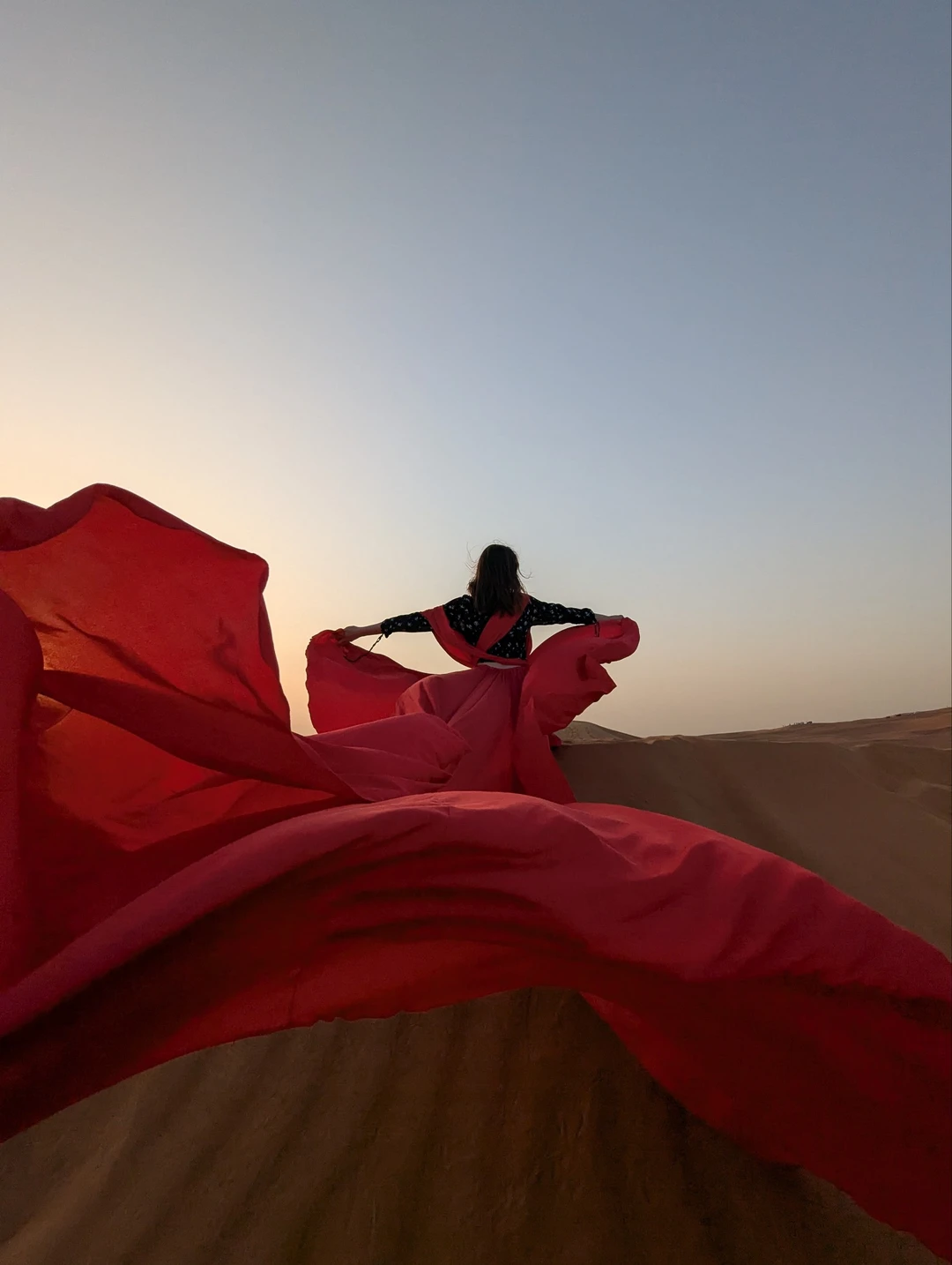 Отличное предложение за адекватные деньги! Искал возможность побывать в пустыне и прочувствовать её атмосферу. С этим