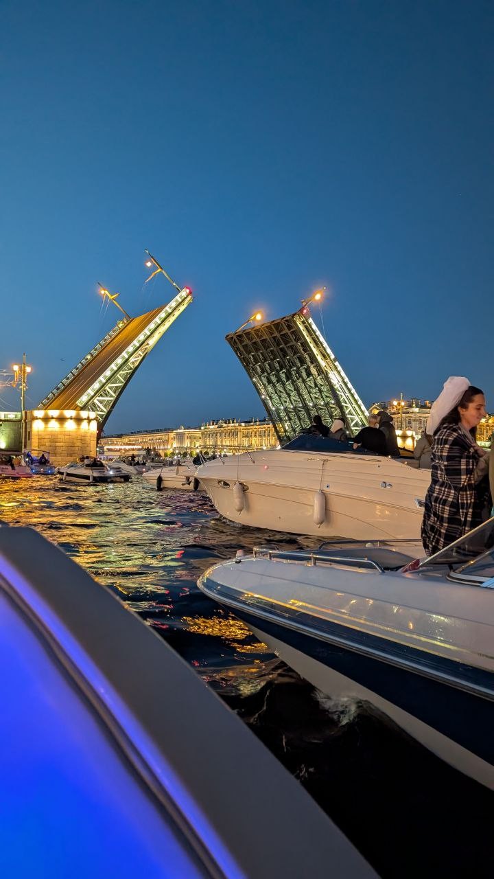 Бронировал экскурсию на развод мостов — и остался в полном восторге!