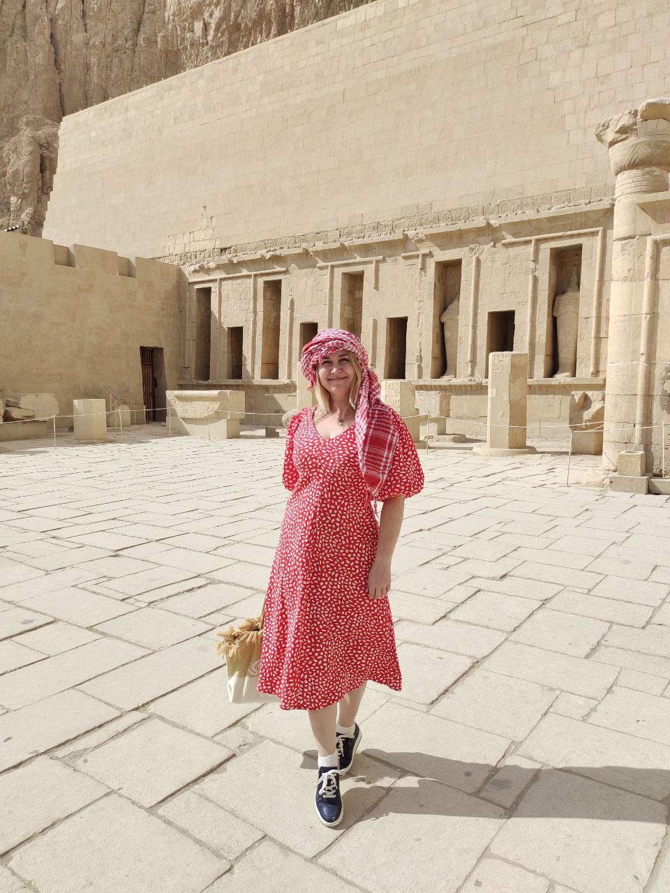 Пишу отзыв в помощь туристам и в знак благодарности организаторам поездки. Ездили 07.01.26 из Хургады, нас
